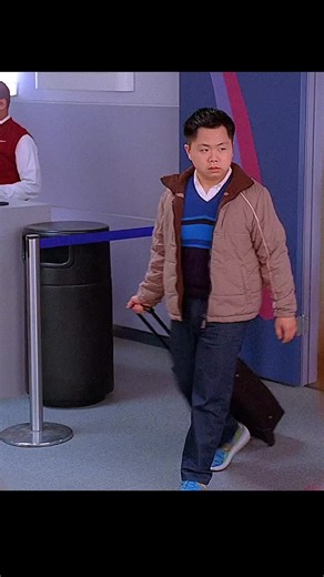 Newday Clip on Instagram: "🎬 The Middle (2009–2018)🎭 Genre: Comedy • Family • SitcomPremise:The Middle follows Frankie and Mike Heck and their three children—Axl, Sue, and Brick—as they navigate the chaos of middle-class life in Indiana. The show humorously portrays everyday family struggles, school mishaps, work challenges, and quirky moments that every parent and child can relate to.💭 Expect: Relatable humor, heartwarming family moments, clever situational comedy, and the ups and downs of r