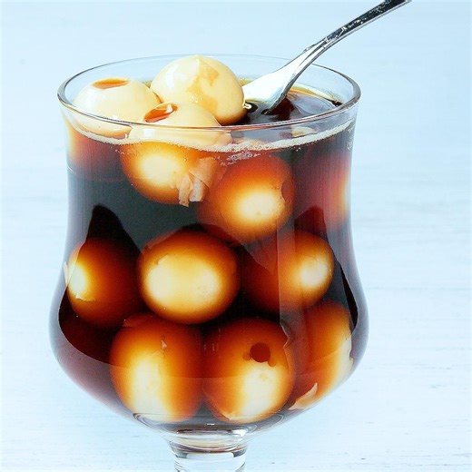 【一瞬で目が覚める！激うまアイスコーヒー♡】簡単おやつドリンクレシピ / Iced Coffee with Coffee Jelly レシピはこちら！https://www.buzzfeed.com/jp/kazunoritakeda/iced-coffee-with-coffee-jelly-movie | Tasty Japan