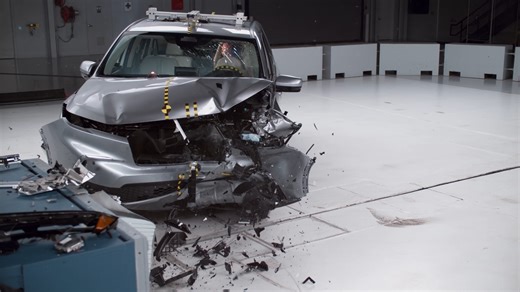 9.1K views · 75 reactions |  The 2025 Honda Pilot earns an acceptable rating in the updated moderate overlap crash test, which evaluates protection for rear-seated passengers. The result is an improvement over earlier models. Details: https://go.iihs.org/news-honda-pilot The 2025 Pilot earns a 2024 TOP SAFETY PICK+ award. | Insurance Institute for Highway Safety | Facebook