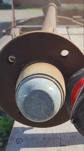 Removing rust from trailer hub