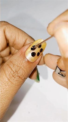 Simple nail designs for beginners 💅✨♥️ #nailartdesigns #nailtutorial #nailtips #shorts