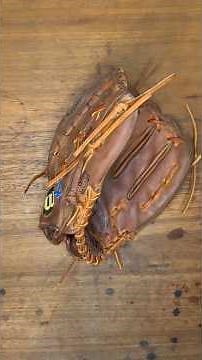 Wilson The A2000-XLC relace and customization #gloverepair #gloverelace #glovecare #baseballglove