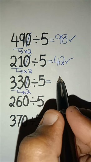 A Secret Division Method Schools Never Teach 🔥 #maths #mathematica #mathtricks #mathstricks #shorts