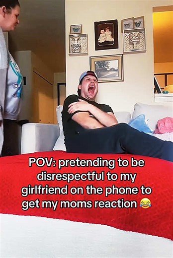 Disrespecting my girlfriend in front of my mom 😈🤣#usa🇺🇸 #funnyvideos #funny #funnytiktok #funnymoments #haha #happy