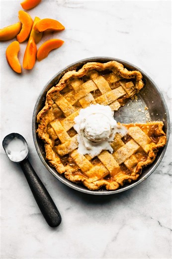 Old-Fashioned Apricot Pie (Gluten-Free) - Cotter Crunch
