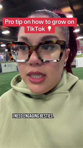 If your TikTok views are low or stuck at 0, it’s the NEW TikTok algorithm. TikTok now pushes searchable content consistent community engagement. This is how you get engaging besties and fix low views. 📌 Save for later ➕ Follow for TikTok growth tips #tiktokalgorithm #tiktokviews #contentcreator #growth #tiktoktips