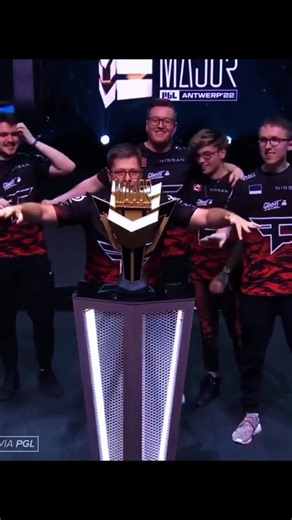 Counter-Strike: Global Offensive — многопользовательская компьютерная игра, разработанная компаниями Valve и Hidden Path Entertainment. Выпуск игры для PC-совместимых компьютеров на операционных системах Windows и macOS, также игровых приставках PlayStation 3 и Xbox 360 состоялся 21 августа 2012 года. #s1mple#prime#csgo#симпл #эдит #navigation #navi #sashasimple #2016 #2018 #2021 #navigation#faze#fazeclan#fazeup#s1 #s1s1 #sasha#Симпл#Саня#Банкомат#Сейчас#Чемпион#Легенда#Neverletmego#bankomat#s1#