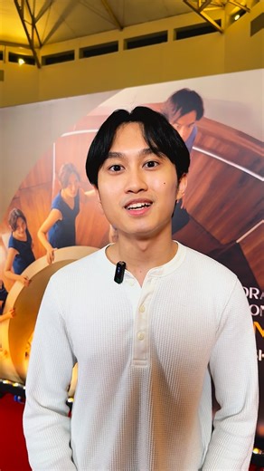 Primeworks Studios Film on Instagram: "Filem wajib tonton dengan partner korang kay! Saksikan SORE: Istri Dari Masa Depan kini di pawagam! 🎬🍿 Filem oleh: @cerita_films @yndlaurens @dionwiyoko @sheiladaisha #Sore #IstriDariMasaDepan #SoreDiMalaysia"