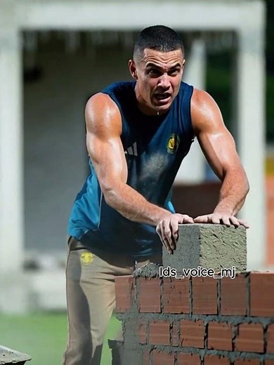 How I Created This Cristiano Ronaldo Construction AI Video in Runway ML #football #viralvideo