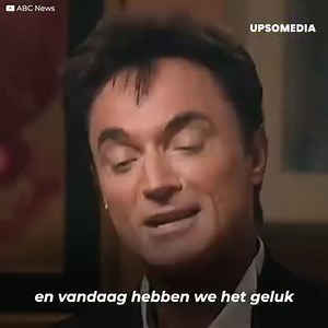303K views · 831 reactions | Deze tijger was het moe. Hij werd gedwongen om kunstjes te laten zien. Maar op een dag liet hij zijn instincten de vrije loop. En maakte van zijn baasje zijn volgende lunch. Siegfried en Roy waren zeer succesvolle artiesten. Maar op een nacht liep de show uit de hand. En hun favoriete huisdier nam hen als prooi. Toch zouden ze de echte reden voor de aanval ontdekken. | Positief | Facebook
