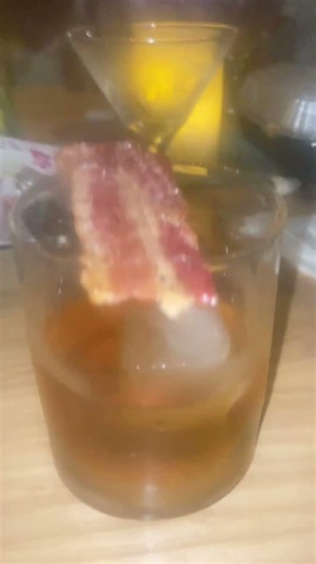 Candied Bacon, Bourbon & Cheesecake 🥃🥓🍒