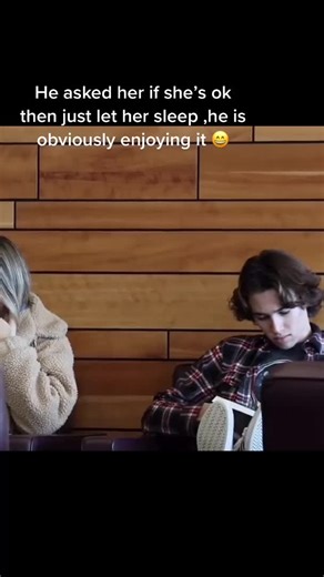 A girl fall asleep in a library |Prank #ctto #fyp #fallasleeponstranger #fypシ #forthekilig #feels #socialexperiment