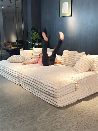 Unbeatable Prices on Compressed Sofas Direct from Factory