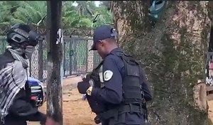 395K views · 1.3K reactions | Eviction Gone wrong! Police Officers caught on Camera allegedly looting Imported Hair Packs amid eviction enforcement and demolition at CDC Headquarters Video  Credit: Variety News ️ | KMTV Liberia | Facebook