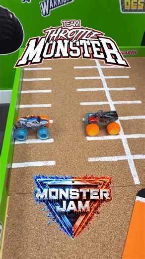 MonsterJam #Toy #MonsterTruck #Racing #1185 TEAM THROTTLE MONSTER 4 of 4 Velociraptor 🆚 Vendetta
