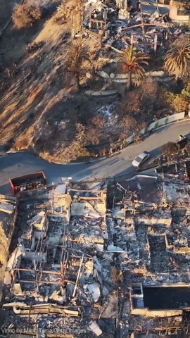 Τα καμένα απομεινάρια του Λος Άντζελες: Πλάνα από drone δείχνουν το κόστος