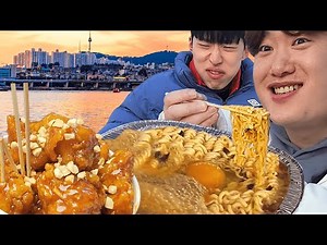 한강 편의점 라면에 닭강정까지 힐링 먹방 Ramen & sweet and sour chicken at Han River Mukbang