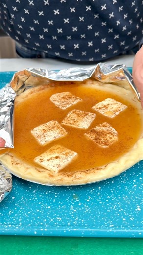 Grandma's No Apple Apple Pie recipe Easy no bake dessert using a pie crust, apple juice, vanilla, sugar, and flour. Enjoy! Created in the kitchen by The Gooch. | Home Hacks & Easy Snacks