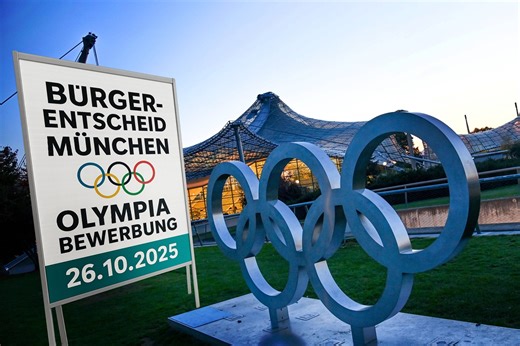 Sky, DAZN, RTL und Co.: So schaust du Fußball in der Saison 2025/26