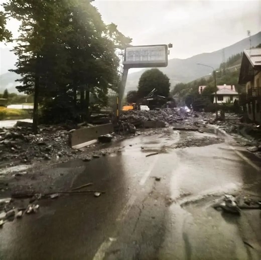 Terrifying vids show flash floods surging through Italian towns leaving 1 dead
