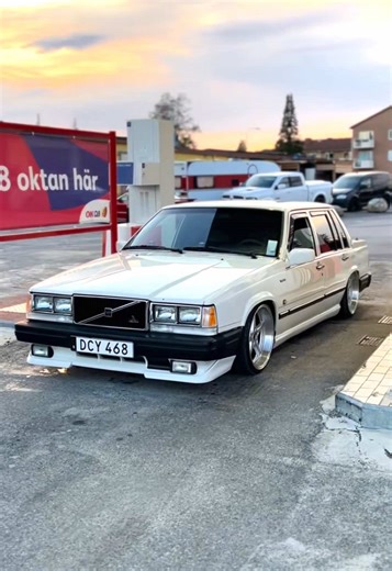Hört låten? 🔊🔥 🎥: @Edvin #volvo740 #dunkaplåt #epatraktor #raggarbil #swedishcar