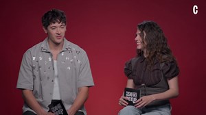 Tom Blyth & Emily Bader Reveal Their Fav People We Meet on Vacation Scene To Film | Cosmo Goes Deep
