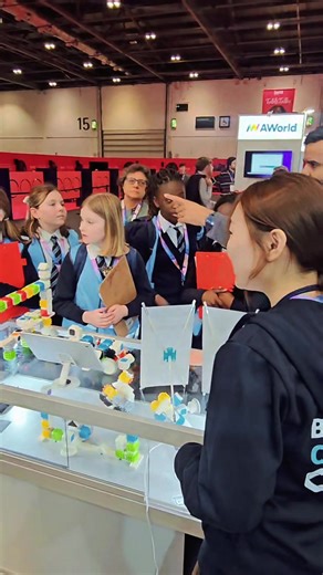 🎉 LAST DAY at BETT 2026! 🎉 This is your final chance to play with Physical AI & robots 🤖🔥 Come hang out with us at Cubroid | Booth #NB50-1 — let’s have fun! #BettUK2026 #Cubroid #PhysicalAI #EdTech