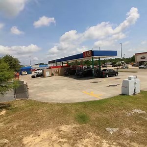 1.8K views · 55 reactions | Have you ever seen a Murphy under construction? We're bringing you more options for fuel, snacks and drinks than ever before! | Murphy USA | Facebook