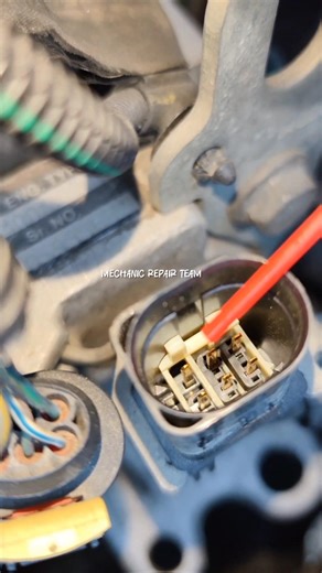 Oxygen Sensor Connector Open & Clean | Fix Engine Check Light Easily😊