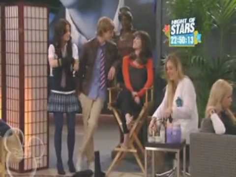 Demi Lovato - Sonny With A Chance (feet)