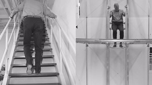 Cet ascenseur permet de monter les étages en se musclant... les bras