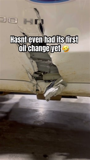 Hasn’t even had its first oil change yet 💀🚜