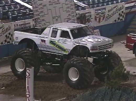 Monster Jam At The Pontiac Silverdome In 1994 Part 2 🔥🔥🔥🔥🔥🏁🏁🏁🏁🏁 #MonsterTruck#MonsterTrucks#MonsterTruckFans#MonsterTruckEvents#MonsterTruckShows#MonsterTruckRacing#MonsterTruckFreestyle#MonsterJam#MonsterJamFans#MonsterJamEvents#MonsterJamShows#MonsterJamRacing#MonsterJamFreestyle#MonsterJamStunts#CarCeush#CarCrushing#CrushingCars#MonsterTruckCrash#MonsterTruckCrashes#MonsterJamCrash#MonsterJamCrashes#GraveDigger#BearFootMonsterTruck#MonsterPatrol#TarusMonsterTruck#PredatorMonsterTruc
