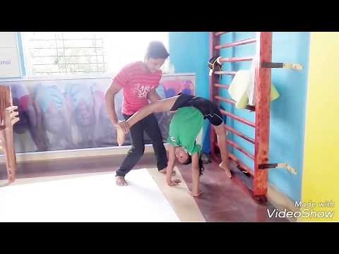 Extreme flexibility workout for leg