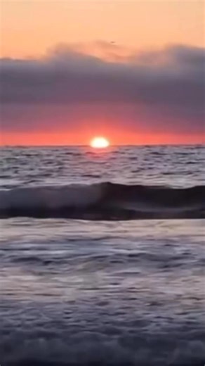 What's Come Over Me" is a 1974 R&B song by the group Blue Magic, which was also released as a 1975 duet version with singer Margie Joseph. The original version appeared on their self-titled debut album, while the duet version was included on their follow-up album, 13 Blue Magic Lane. The song is a romantic soul ballad known for its smooth harmonies and its theme of a love so powerful it seems almost unbelievable #phillyrnb #goodvibesonly #losangeles #goodmusic #classicrnb #jersey #newyorkcity #B