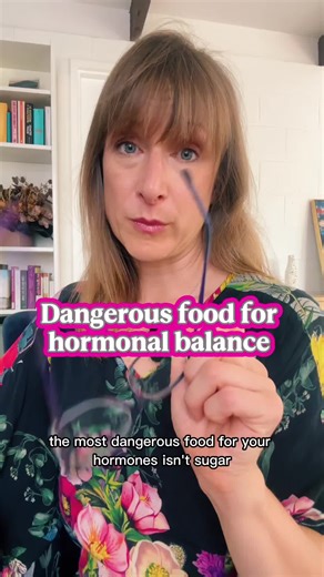 The most dangerous “food” for your hormones isn’t sugar. It’s the one pretending to be healthy. I’m talking about the “low sugar” protein bar, keto snack, or gluten-free treat you grab on the run and don’t even think twice about. Because here’s what most of those actually do to a woman trying to balance hormones or get pregnant 👇 Many are packed with modified starches (modified food starch, maltodextrin, cornstarch). They digest so fast they hit your bloodstream like liquid sugar — even when th