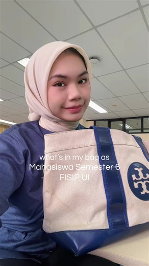 What's in My Bag: Life as a FISIP UI Student