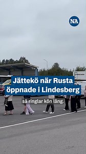 44K views · 162 reactions | Igår, onsdag, öppnade Rusta deras 121:a varuhus i Sverige – då blev det i Lindesberg. Människor stod i kö från klockan 8 på morgonen.  Läs mer i vår app eller på vår sajt. | NA | Facebook