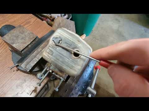 Stihl MS 271 Muffler Bolt Clip Removal
