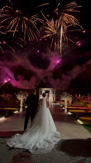 „Cause all of me, loves all of you…” #magic #weddingtiktok #weddingdress #artofwedding #faireworks #weddinginpoland #slubwpolsce #couple #atnight