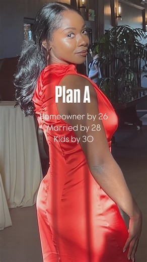 Victoria |Fit With Vic| Personal Trainer on Instagram: "Quit my stable job 9-5 Chased my dreams of owning my own business. Traveled the world  Messed around and found the love of my life And never looked back. . . . #explore #gymgirl #smallbusinessowners #fitlife"