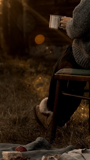 Iris Verbaas | 𝑑𝑎𝑢𝑔ℎ𝑡𝑒𝑟 𝑜𝑓 𝑛𝑎𝑡𝑢𝑟𝑒 on Instagram: "coorie is a scottish word, rooted in the old meaning of drawing in close. to huddle. to nestle. to tuck the body into warmth and shelter. it has been used to describe people, animals, and even places in the landscape that offer refuge from the elements. at its core, coorie is physical. it speaks to posture, protection, and the way the body naturally seeks safety. it was never meant to describe a mood or an aesthetic, but an action. 