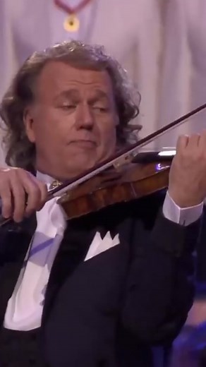 Chant Catholique de Noël : Douce Nuit Sainte Nuit