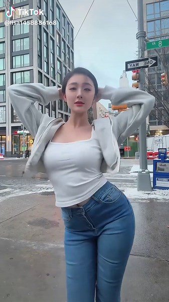 Fun Dance Moves to Jump Into Your Next TikTok