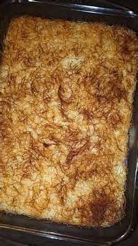 Happiness in every bite.. 🥰..كنافة ذهبية بحشوة كريمة الفستق. المزيج المثالي 👌بين القرمشة والذوبان