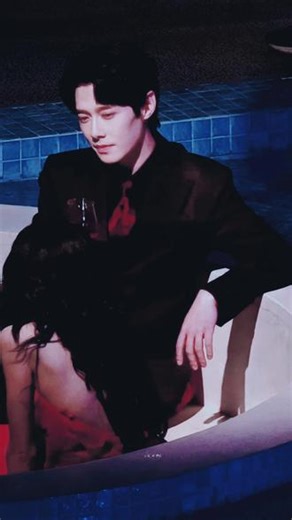 整个横店最会接吻的盯妻狂魔是魅魔还是猎物 我自有判断#方逸伦 #宁长樾 #长生契 #盯妻狂魔 #氛围感
