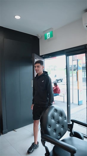 The 4th chair is officially his 💈🔥 No more waiting, just clean fades ⚡️ #barber #fyp #sydney #trending #explore