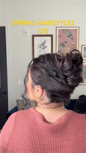 Chic spring hairstyles 3/5 #hairtok #curlyhair #hairstyle #hairtutorial