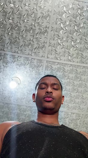 Turn into zoolander 🥹🥹