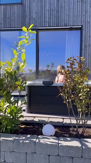 MSPA Frame Series – OSLO 2-6 Person Inflatable Hot Tub Spa w/ OLED Touch Screen & Hydro Jet Massage